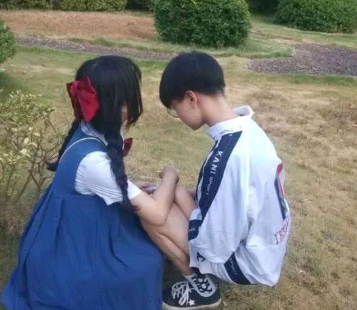 小学生早恋学校结婚图片