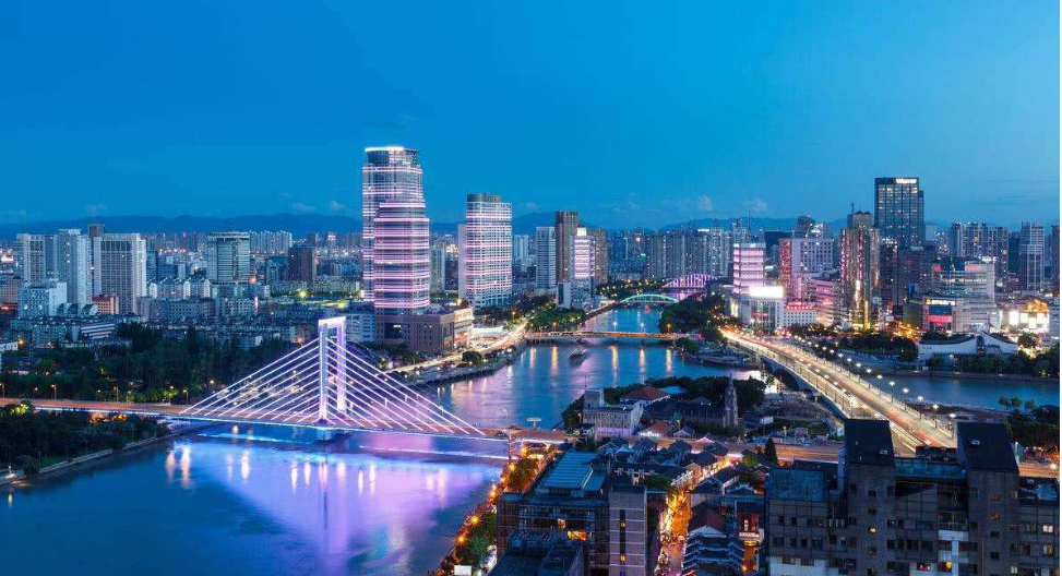 浙江省"最有潜力"的城市,是这座美丽的海滨城市,实力不输杭州