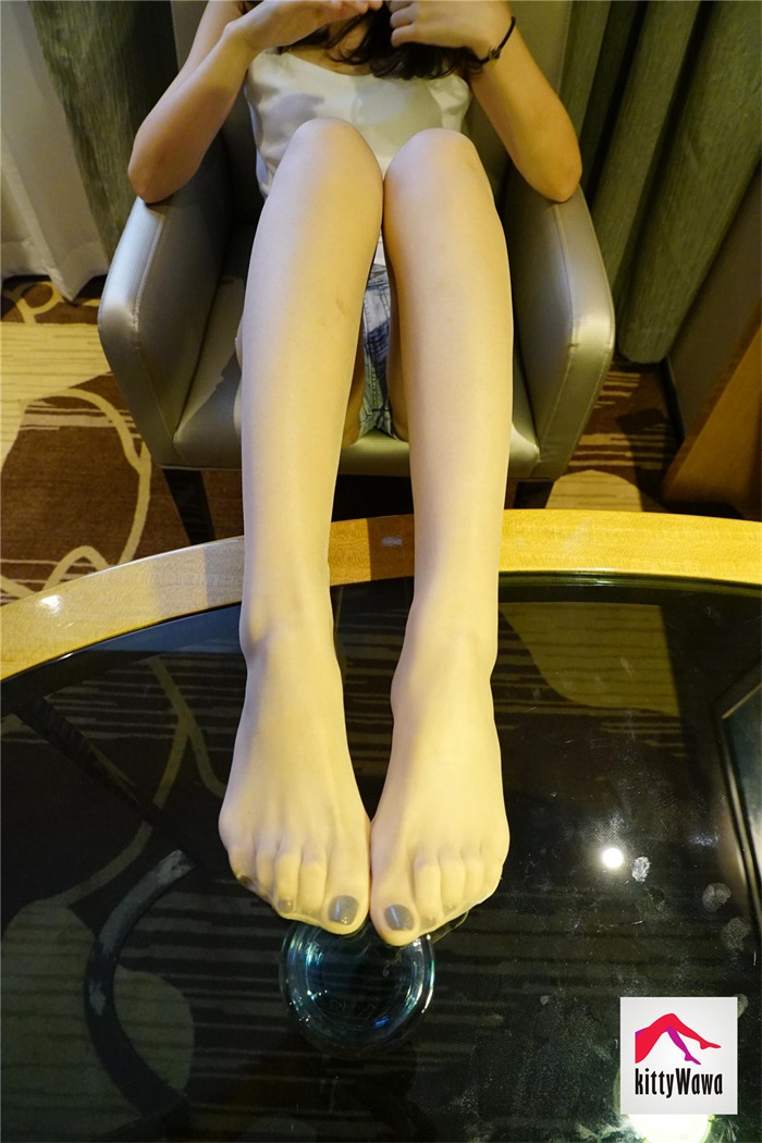 [kittyWawa袜小喵] KT014《一女两杯》[99P/22MB]
