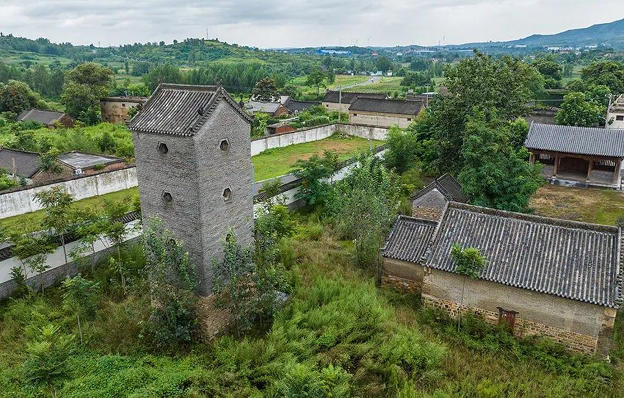 西大营子河南村占地图片