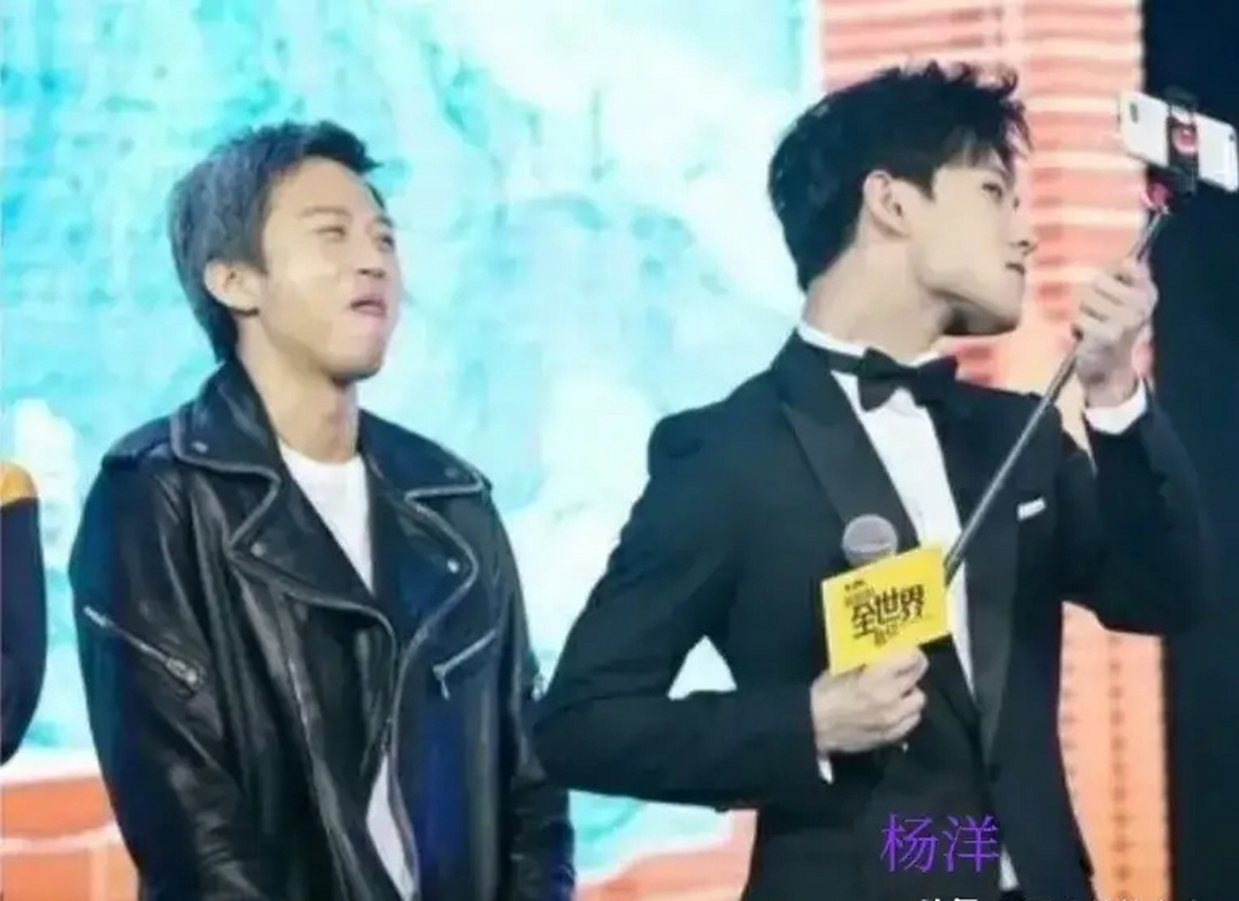 在《我的人间烟火》里和王楚然亲吻时,他只顾着自己