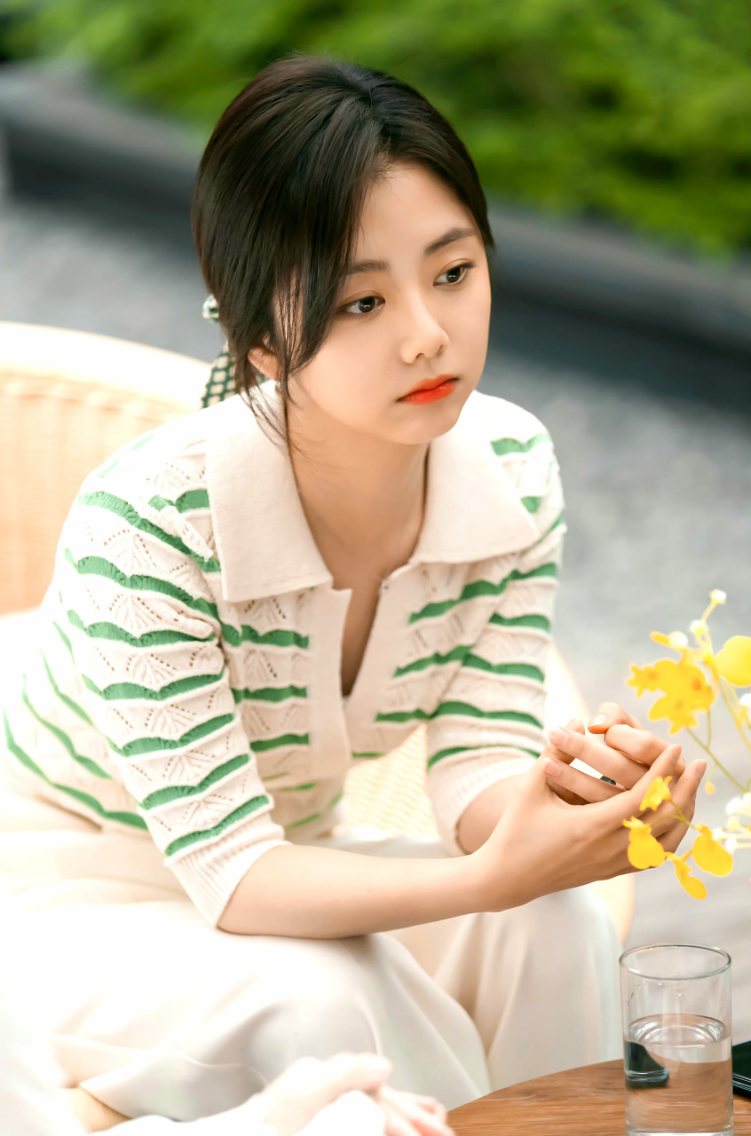 谭松韵,电视剧归路照片 #谭松韵# #谭松韵归路