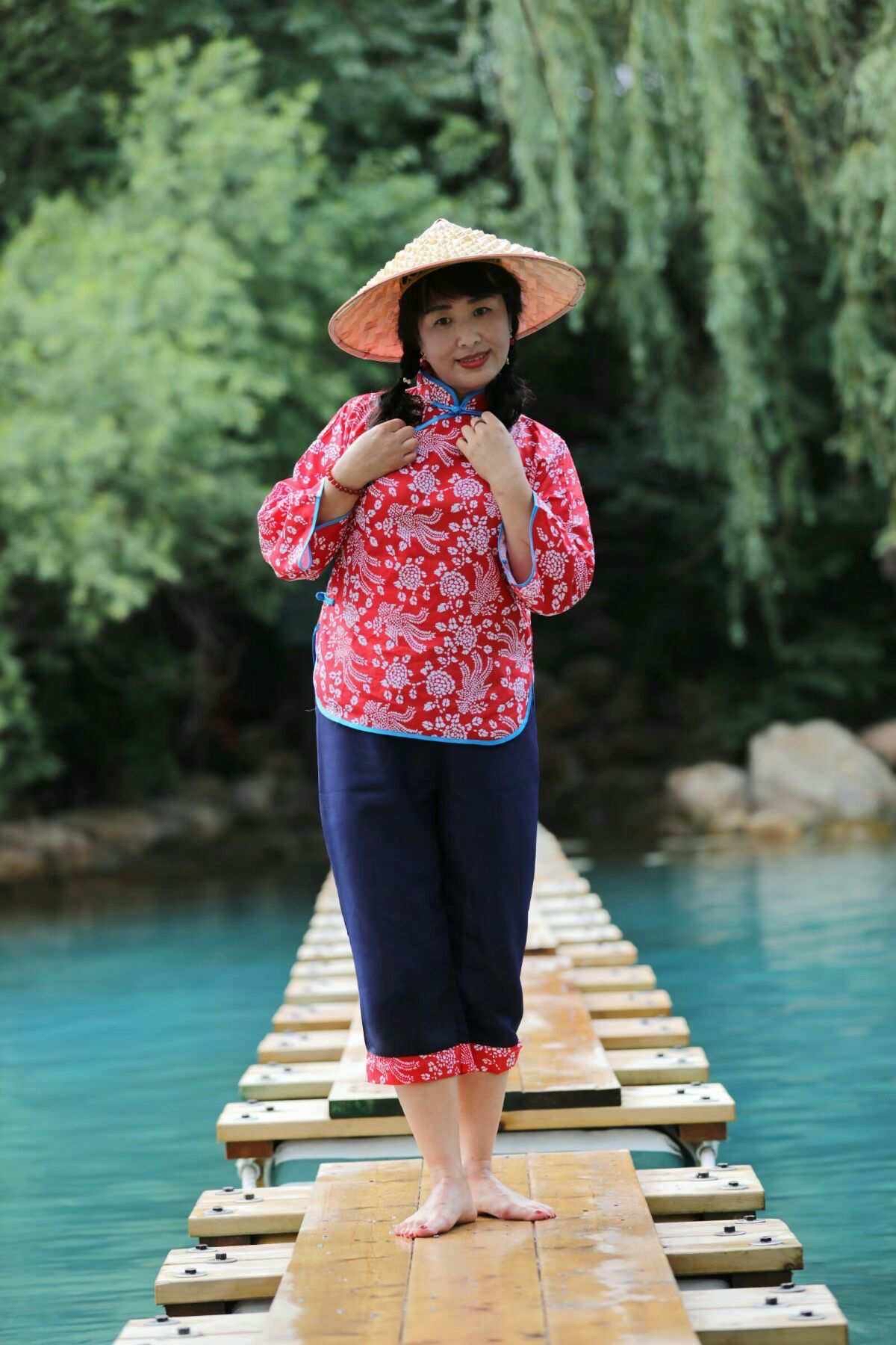 什么样的女人最傻? 1远嫁他乡 2未婚先孕 3离婚后再婚 4