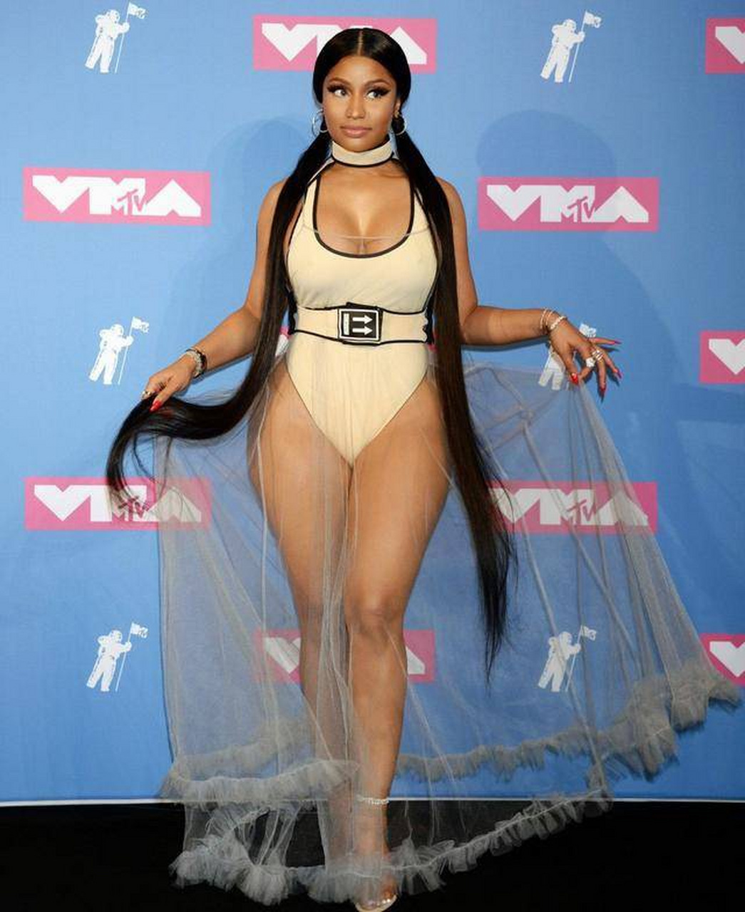 "麻辣鸡"妮琪·米娜(一).