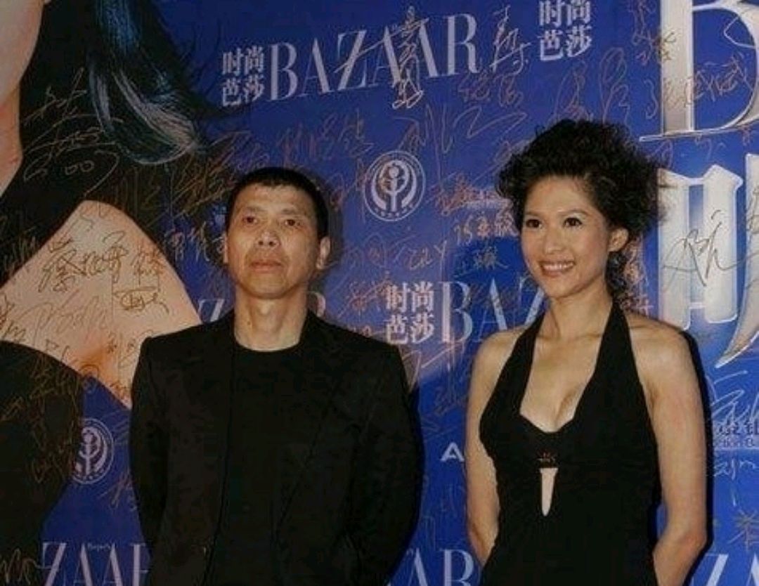 与冯小刚夜宿,花陈红老公1000万的主持人沈星前途大毁