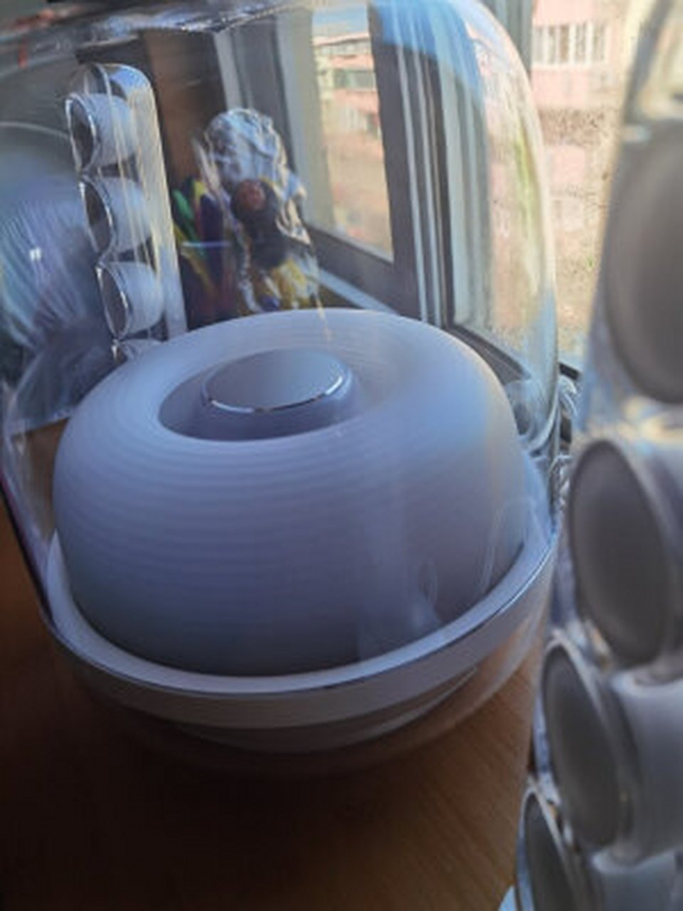 哈曼卡顿水晶4欧版英版区别,哈曼卡顿水晶4对比惠威x4  哈曼卡水晶4也