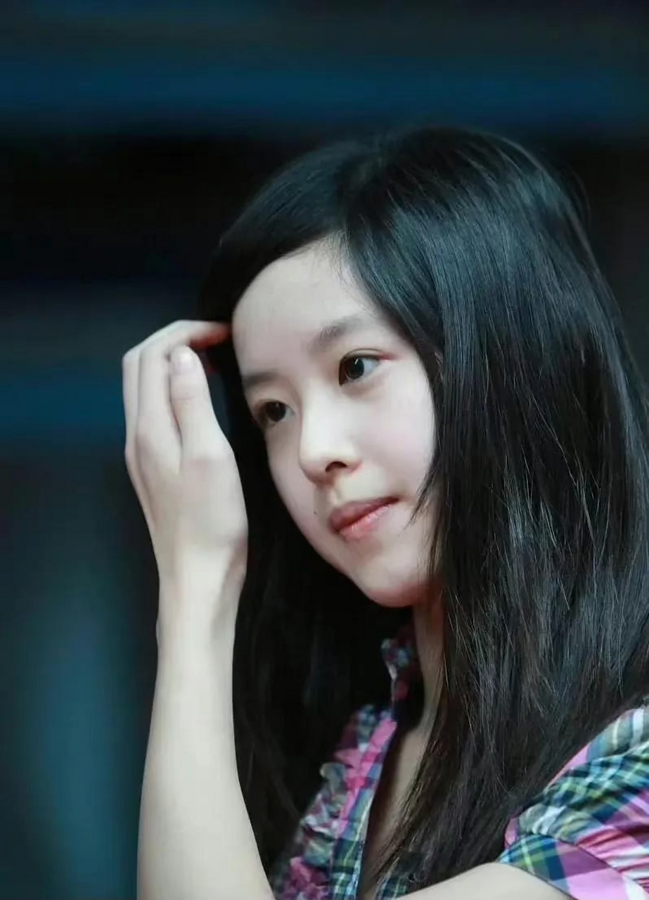 奶茶妹妹 早期生图!好清纯