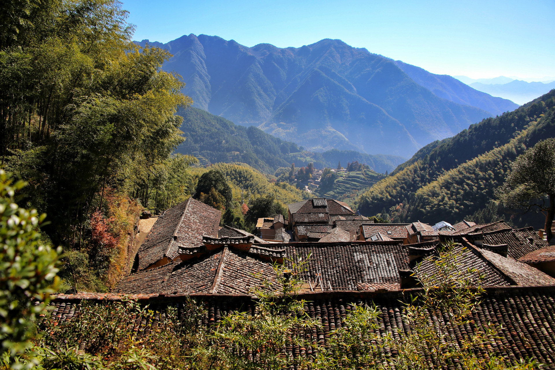 冬天的第一张照片#  陈家铺村位于浙江省丽水市松阳县四都乡大种上侣