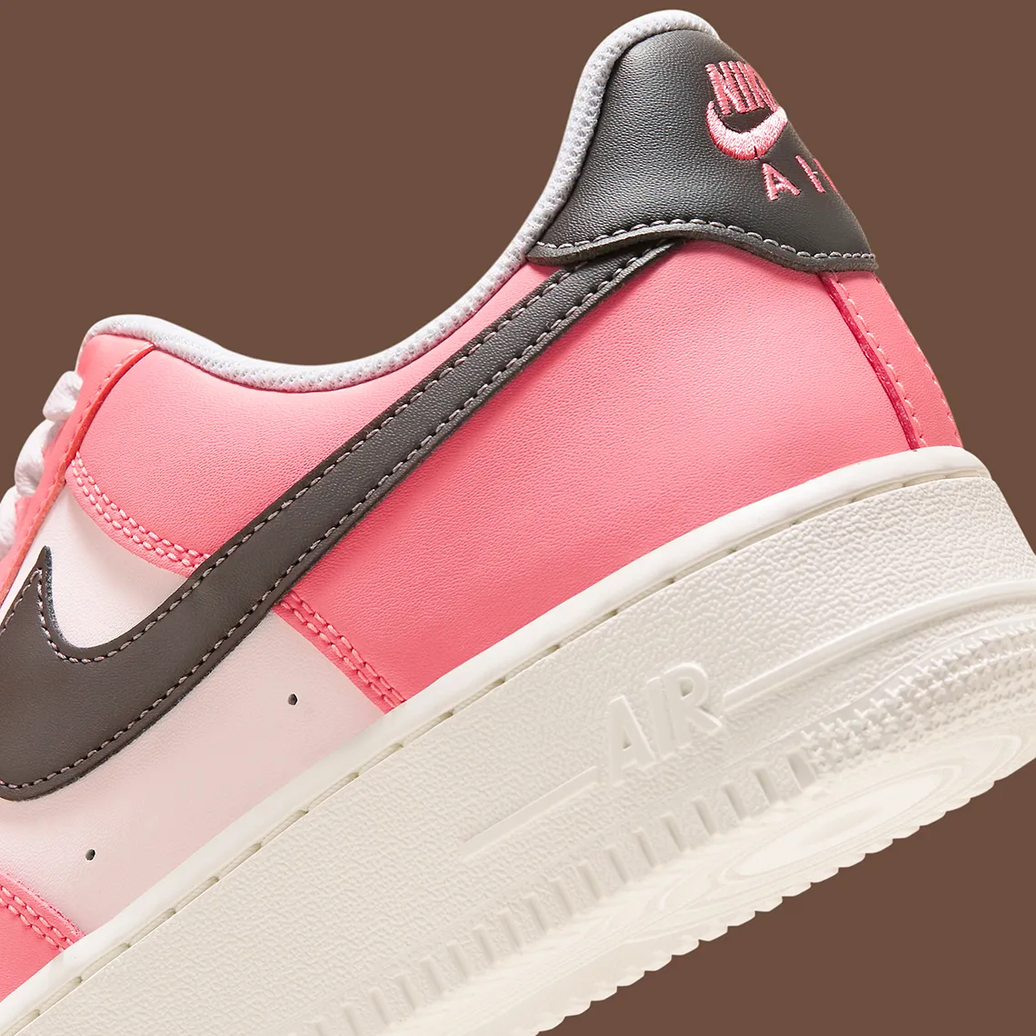 nike air force 1 low 呈现那不勒斯风格