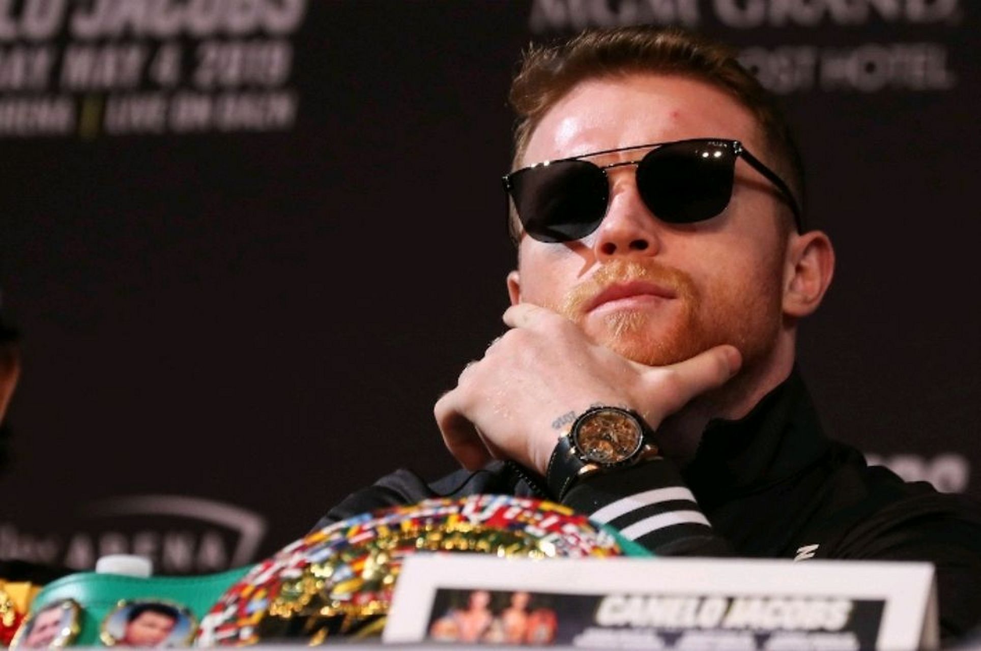 墨西哥拳击巨星苏尔·阿瓦雷兹希望在十二月登台比赛,但是推广人