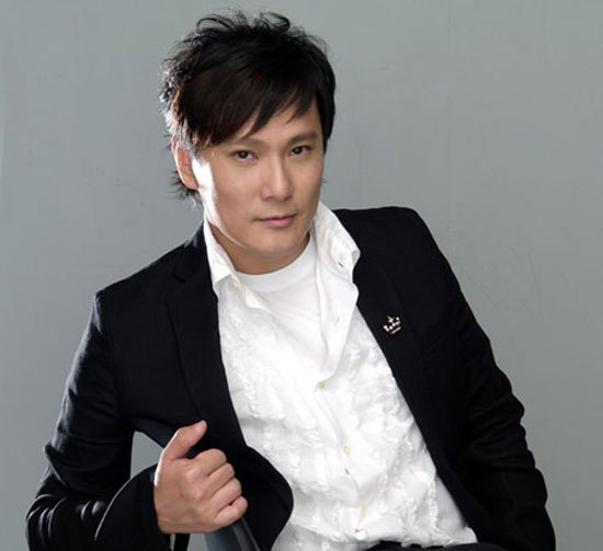 张信哲一首歌火了20年,如今却被称为过气歌手,他经历了什么?