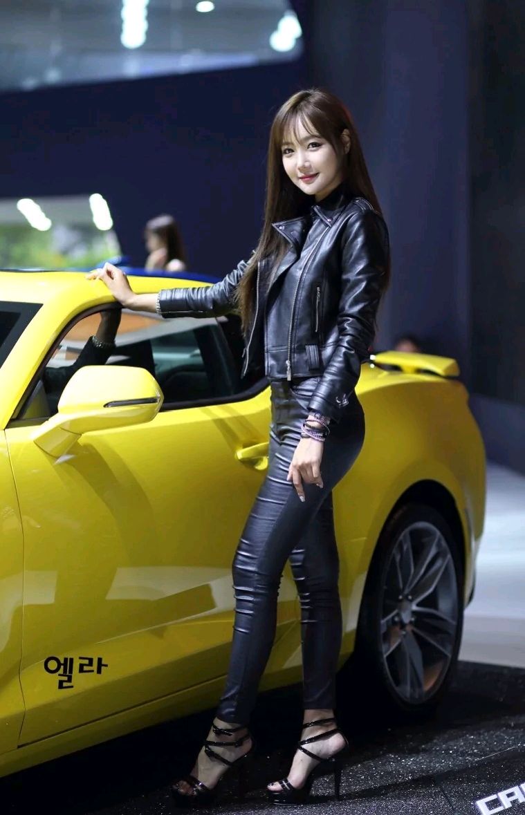 韩国美女赵仁英