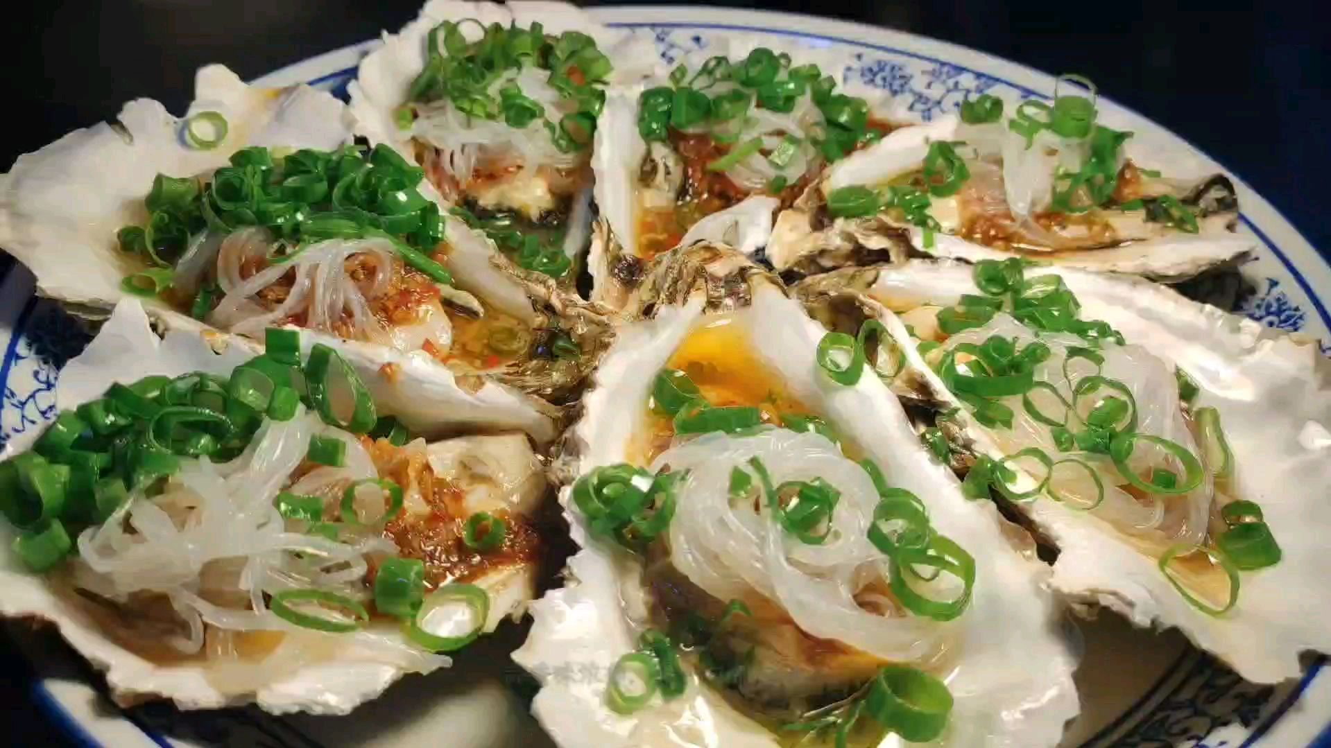 生蚝别生吃了,教你做好吃的蒜蓉粉丝蒸生蚝,原汁原味,真馋人