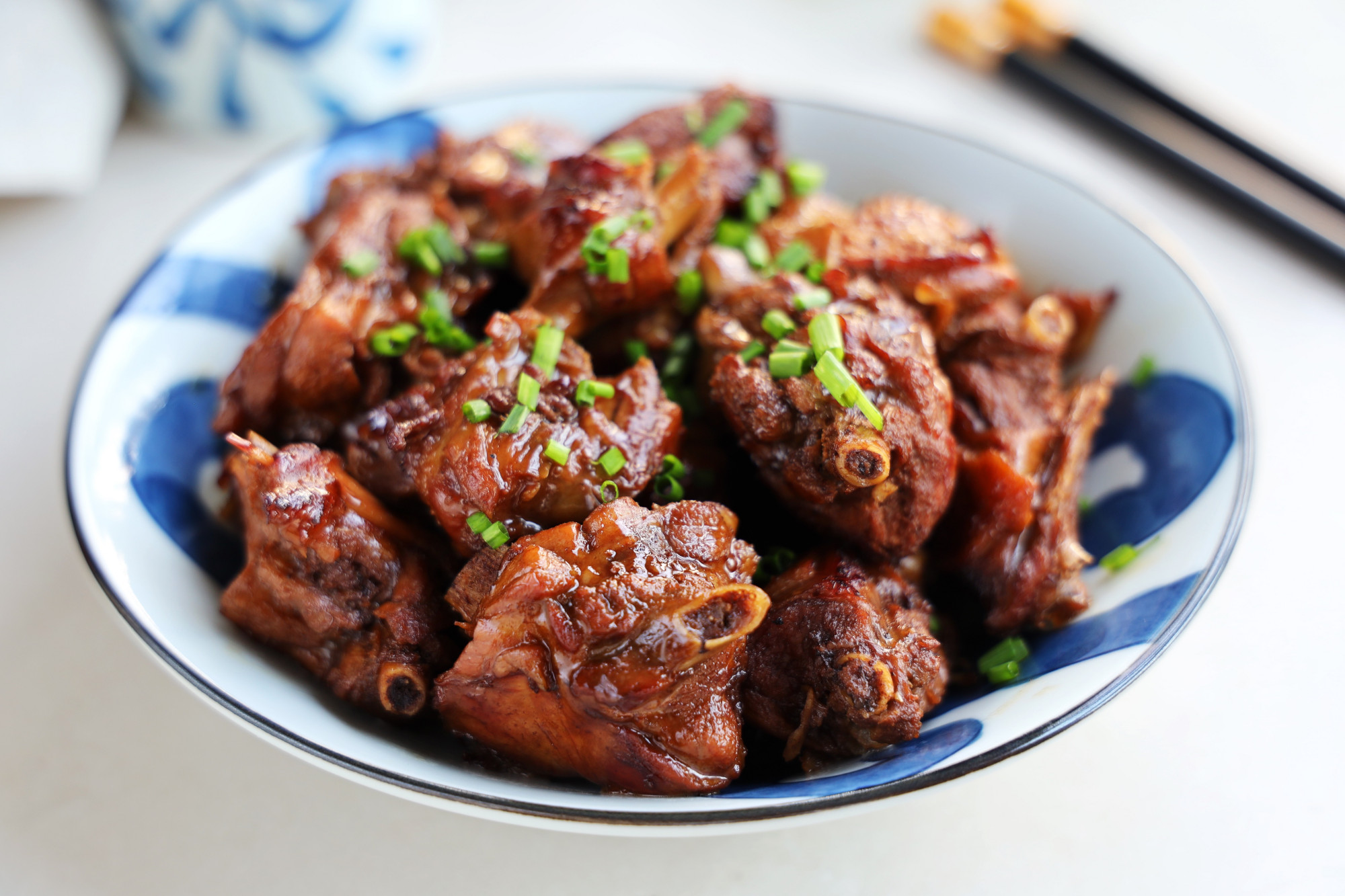 夏天,猪肉牛肉都不如它,便宜又好吃,简单炖一锅,花不了几个钱