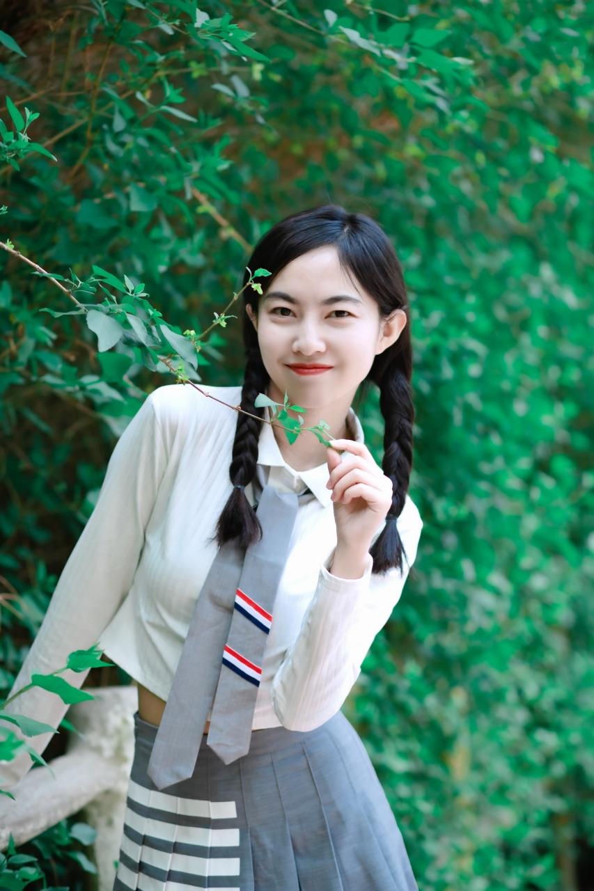 70年代的双马尾辫发型,有种纯真年代感