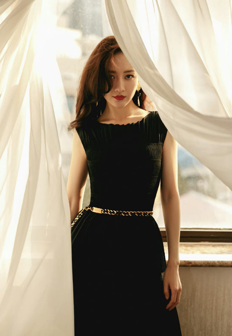 王鸥# 甜美精致的容颜,成熟性感的身材,清纯妩媚,风情万种,温婉可 