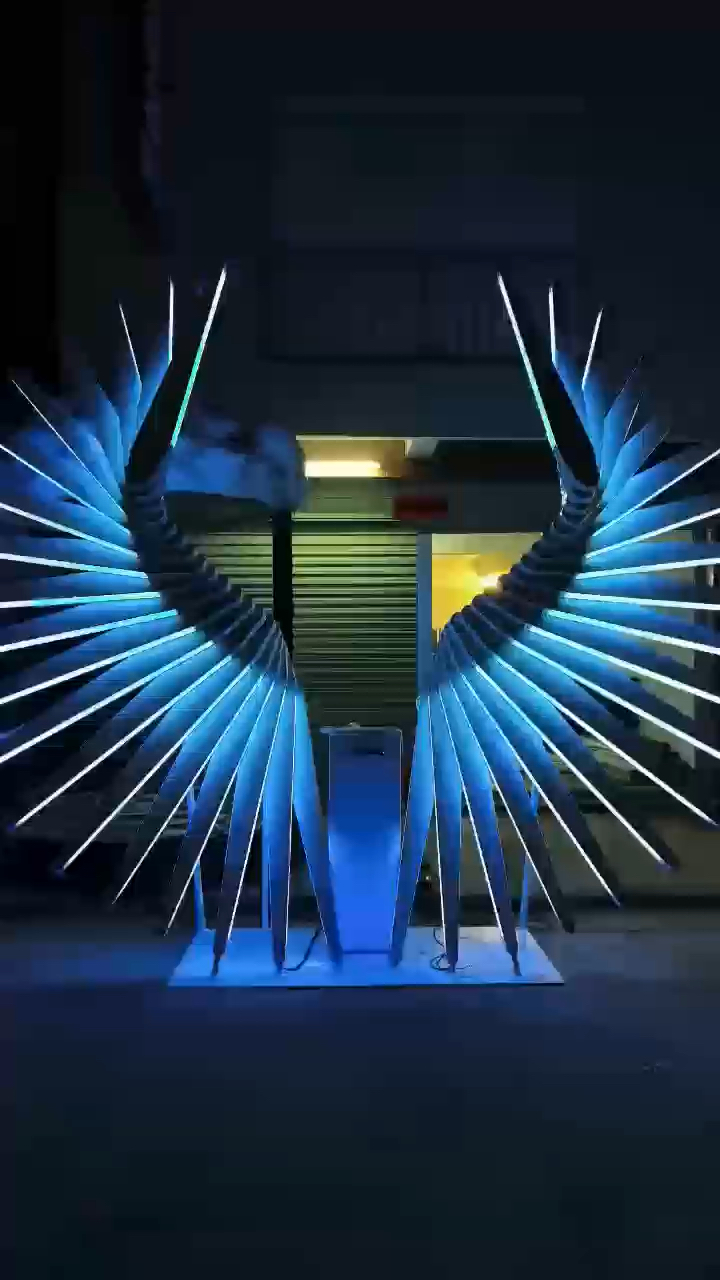 发光翅膀天使之翼网红互动拍照打卡美陈制作厂家