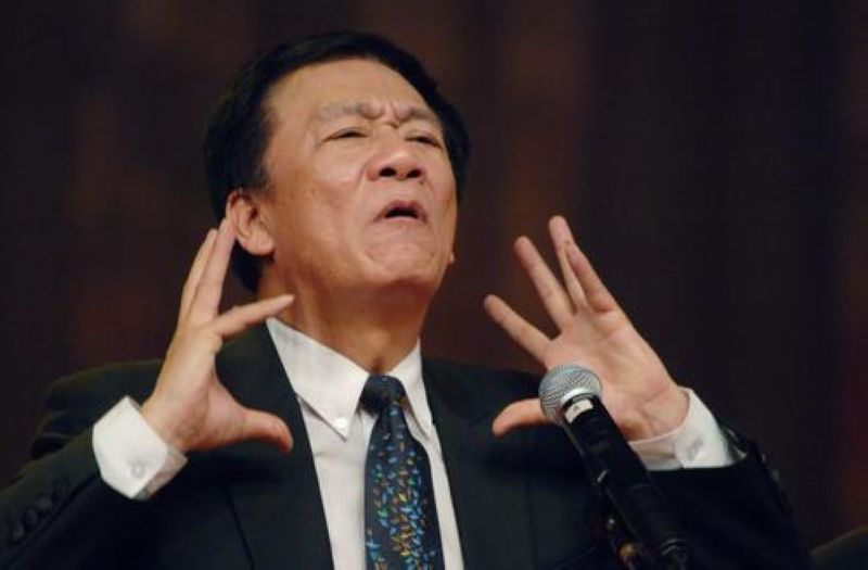 文革后颇有影响力的八位"文"字辈相声名家,其中马季是领军人物