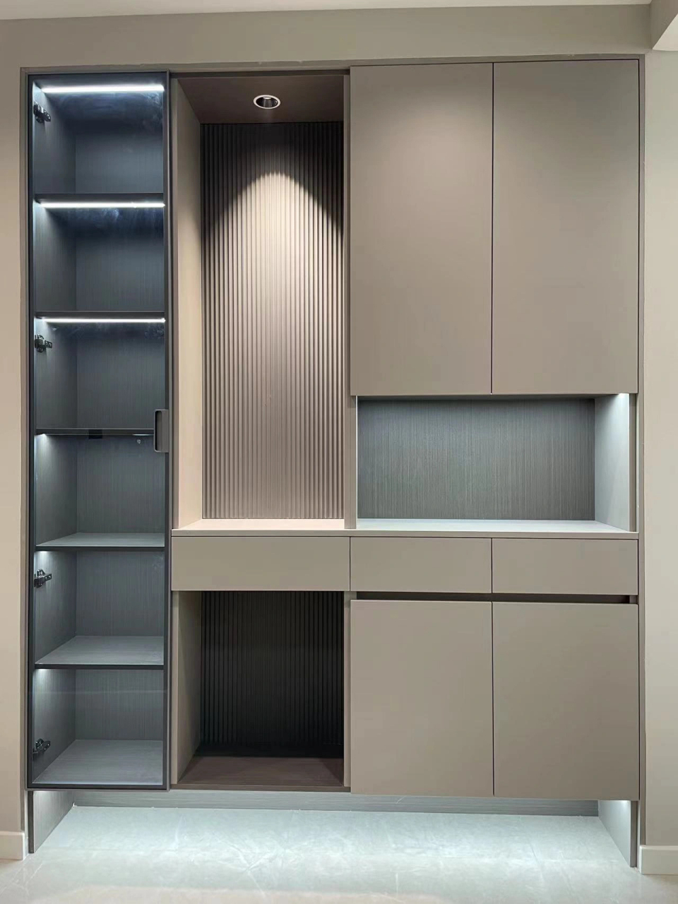 简约时尚耐看的全屋定制柜子,免拉手设计.#我在百度学装修