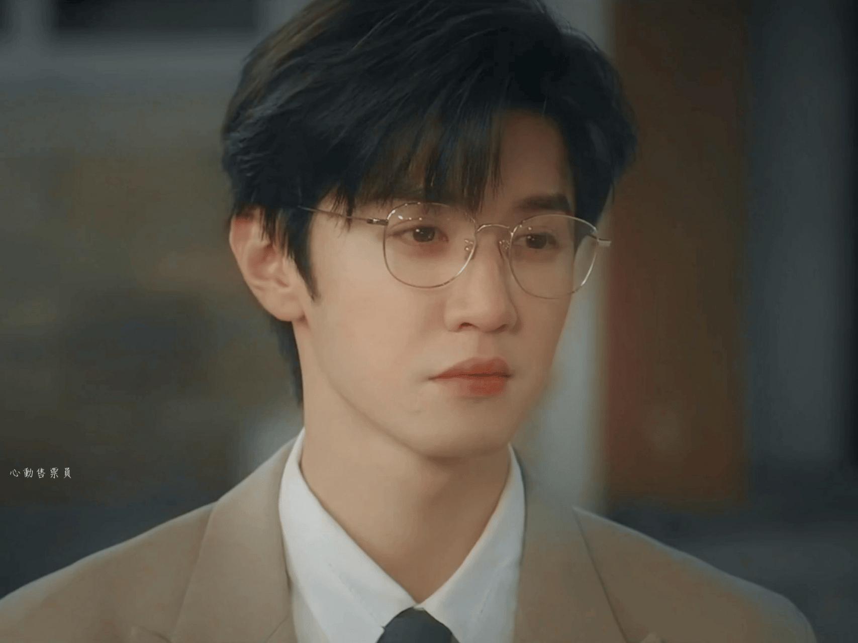 段嘉许这个表情动作真的很苏～ #偷偷藏不住# #男狐狸精段嘉许