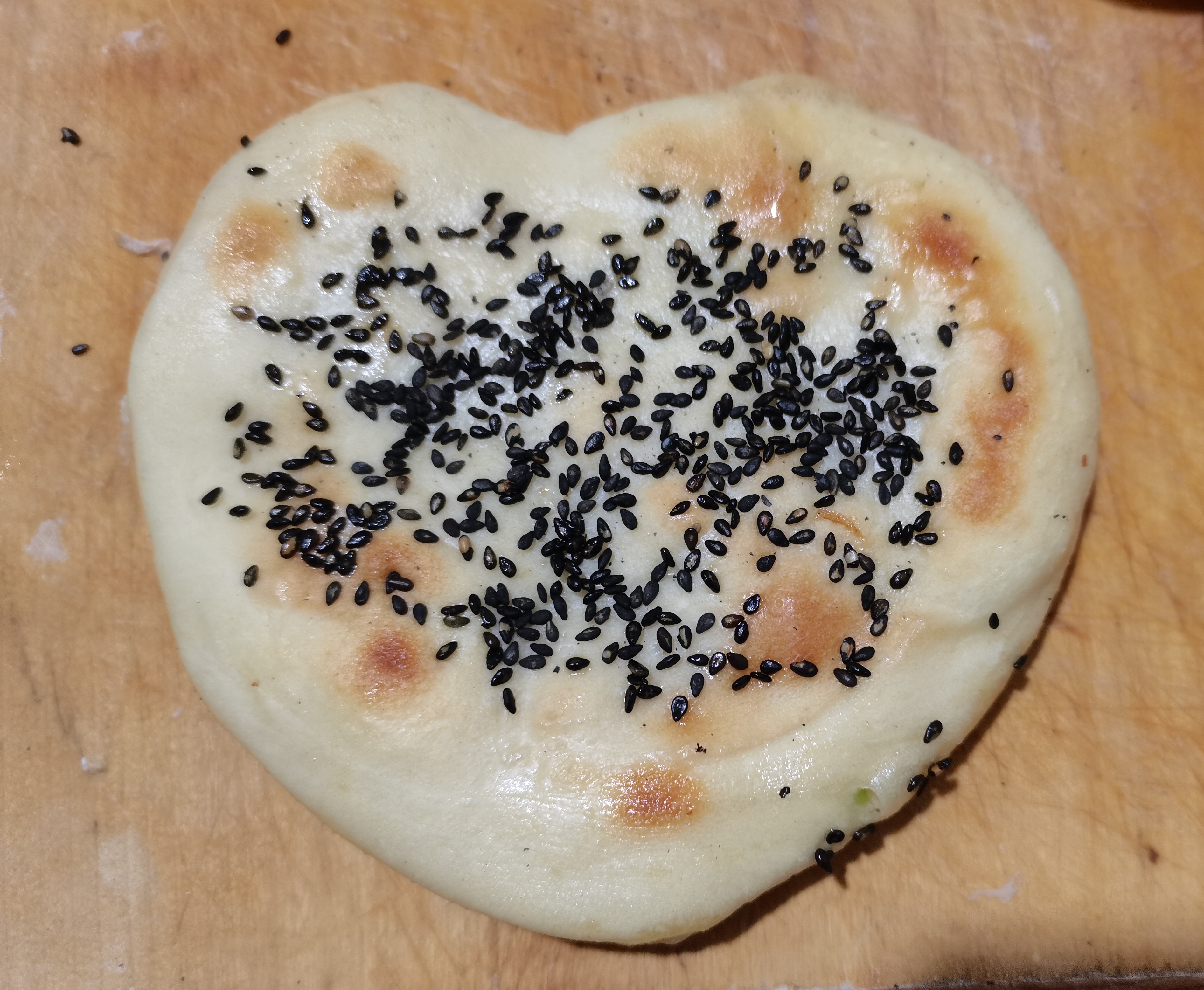 爱心芝麻饼,营养又乌发,谁吃?