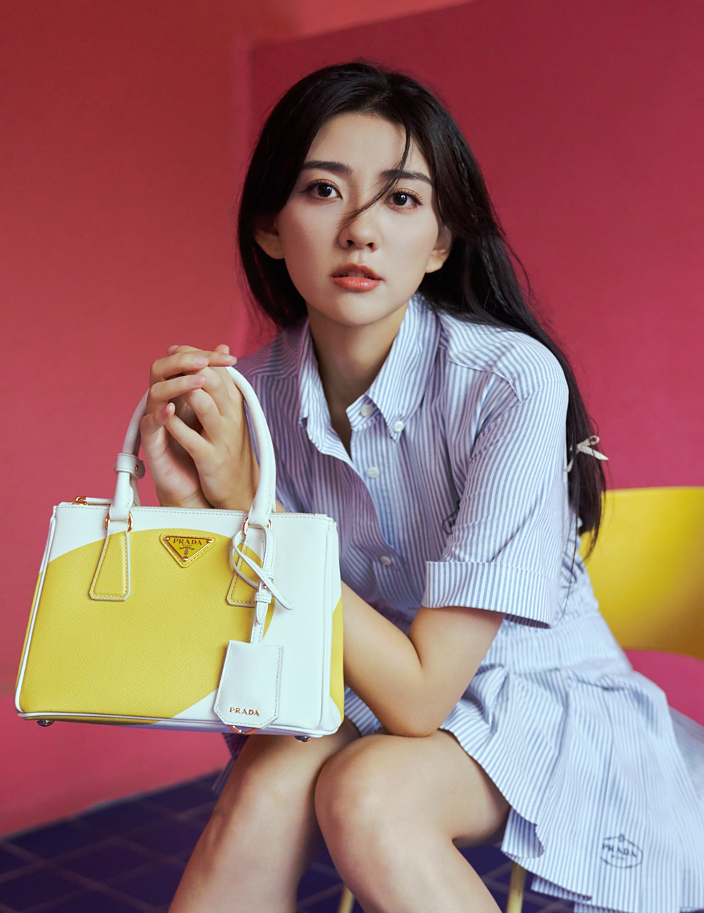 梁洁, 格子衬衫组图, 清纯优雅, 可爱灵动. 是不是你喜欢的类型?