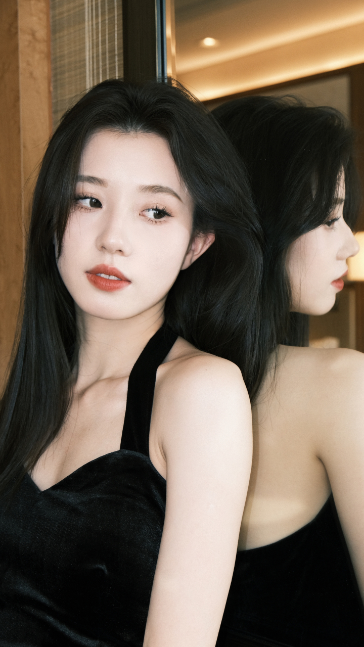 极品美女亭小柒[鲜花]