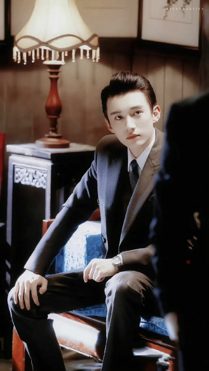 刘学义民国风,霸总上班,法力无边