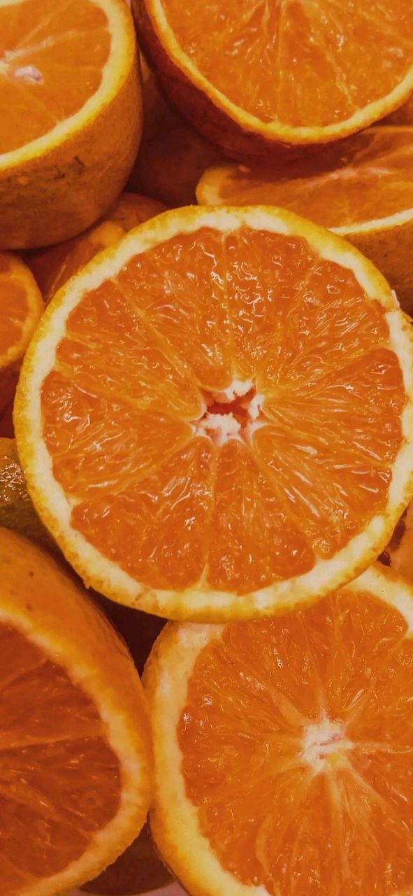 橘子壁纸～一颗橘子,带着一份甜蜜,它的世界,充满的是甜,不知是因为