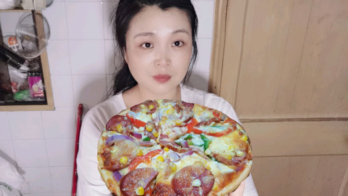 格格妈第一次做披萨,原来做法这么简单,比买的还好吃