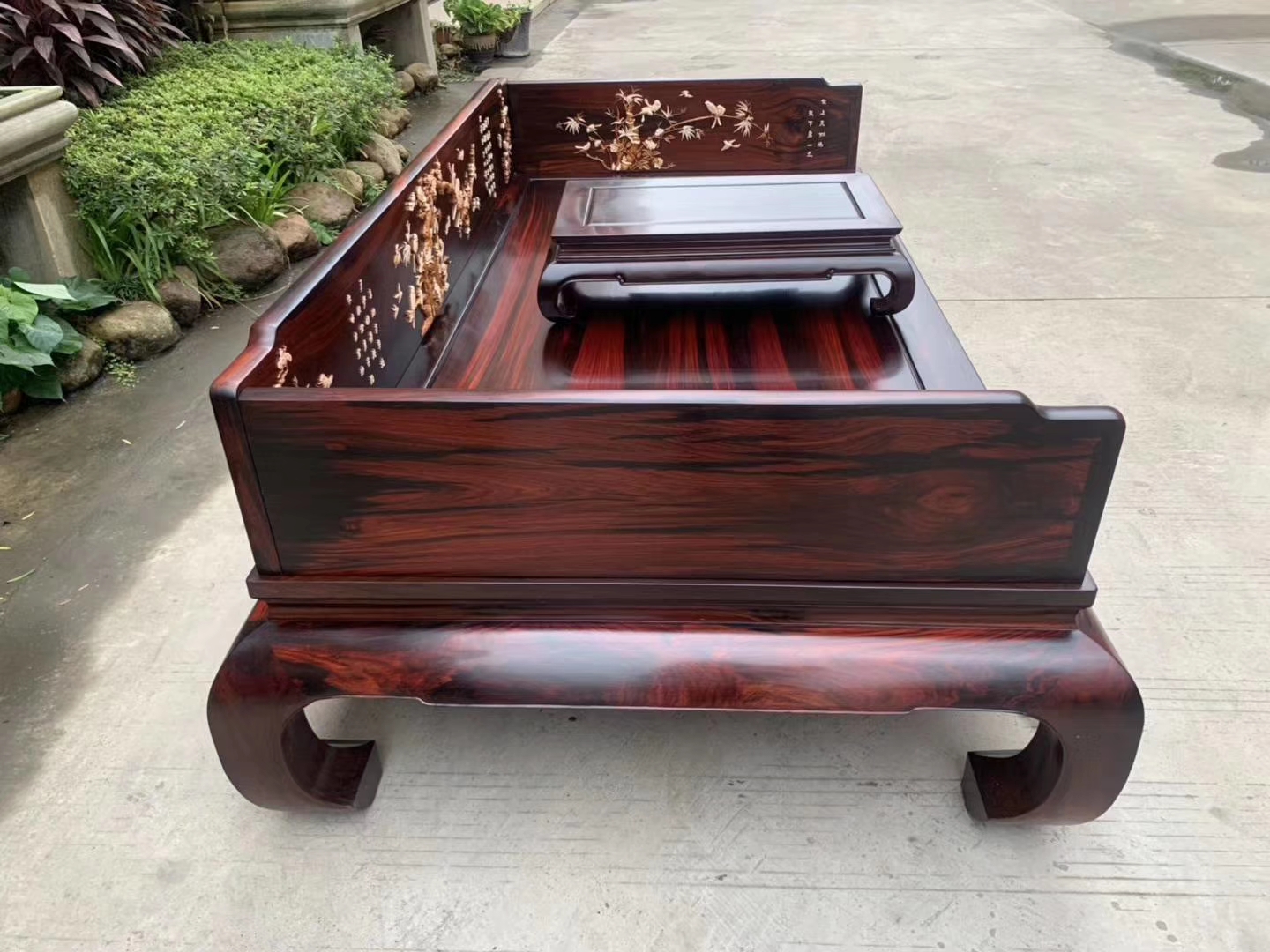 大红酸枝(交趾黄檀)罗汉床成品