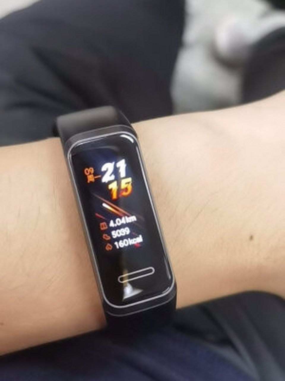 华为pro4手环对比gt,华为手环4与gt区别  华为手环4其实也还可以,极其