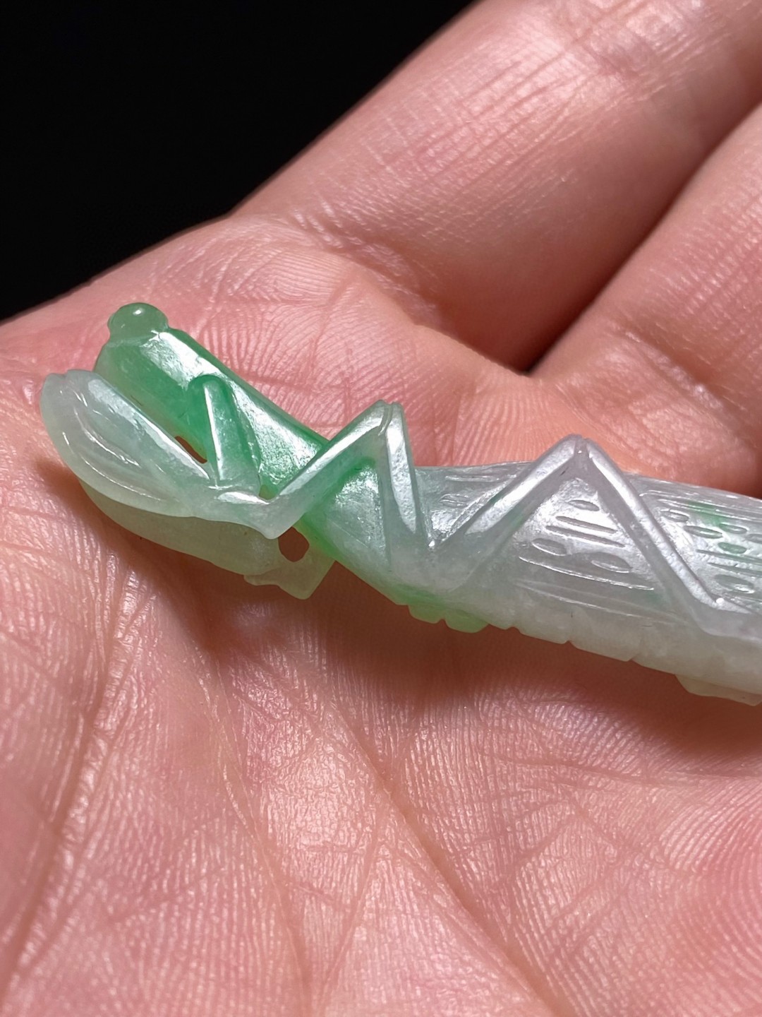 清 老坑冰糯种翡翠 飘绿 螳螂 把件 挂件