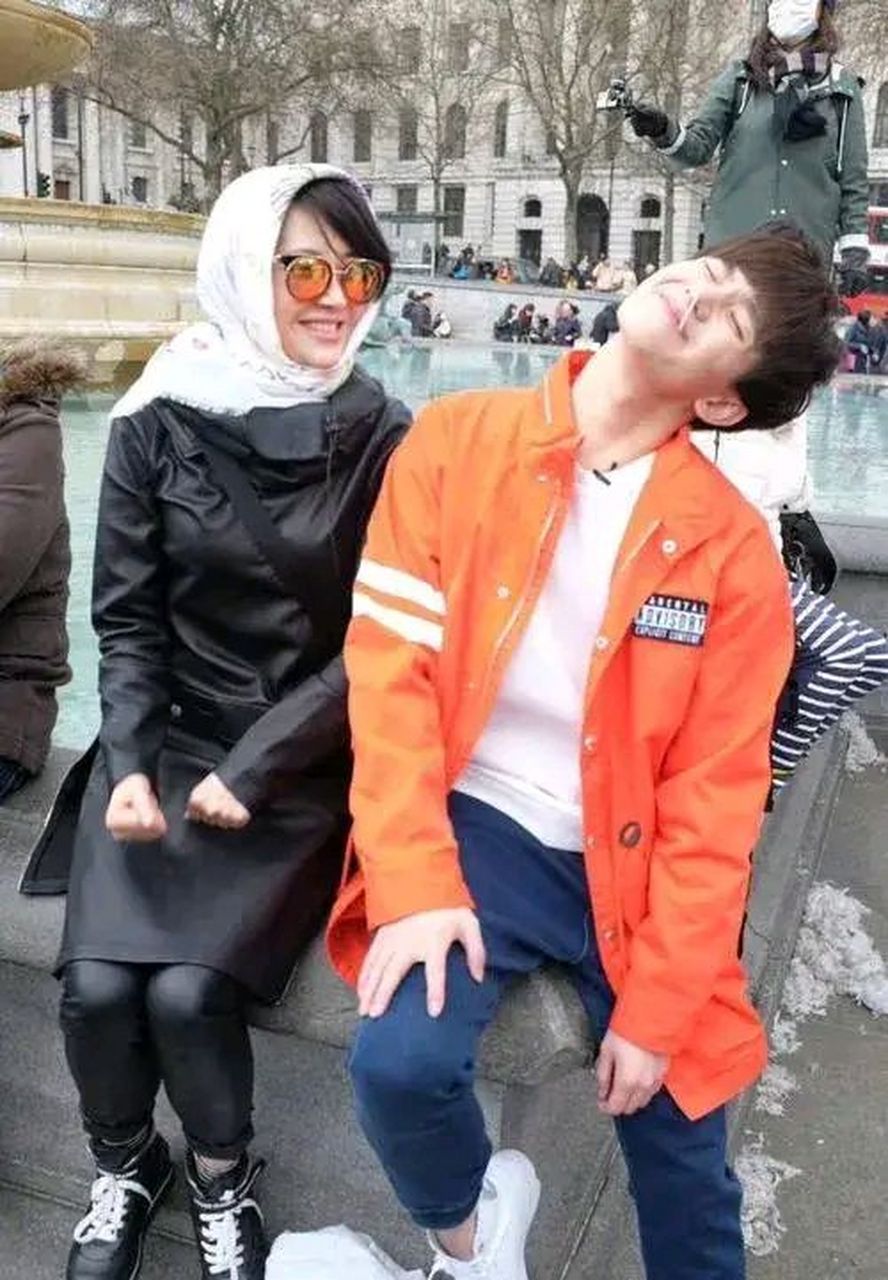 华晨宇icon与许晴icon的恋情正式公开.