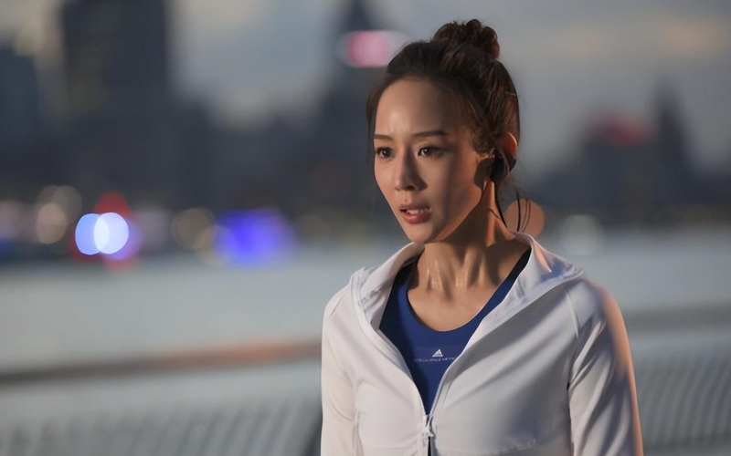 张钧甯"瘦脱相"认不出!身高168体重43公斤,疑过度养生