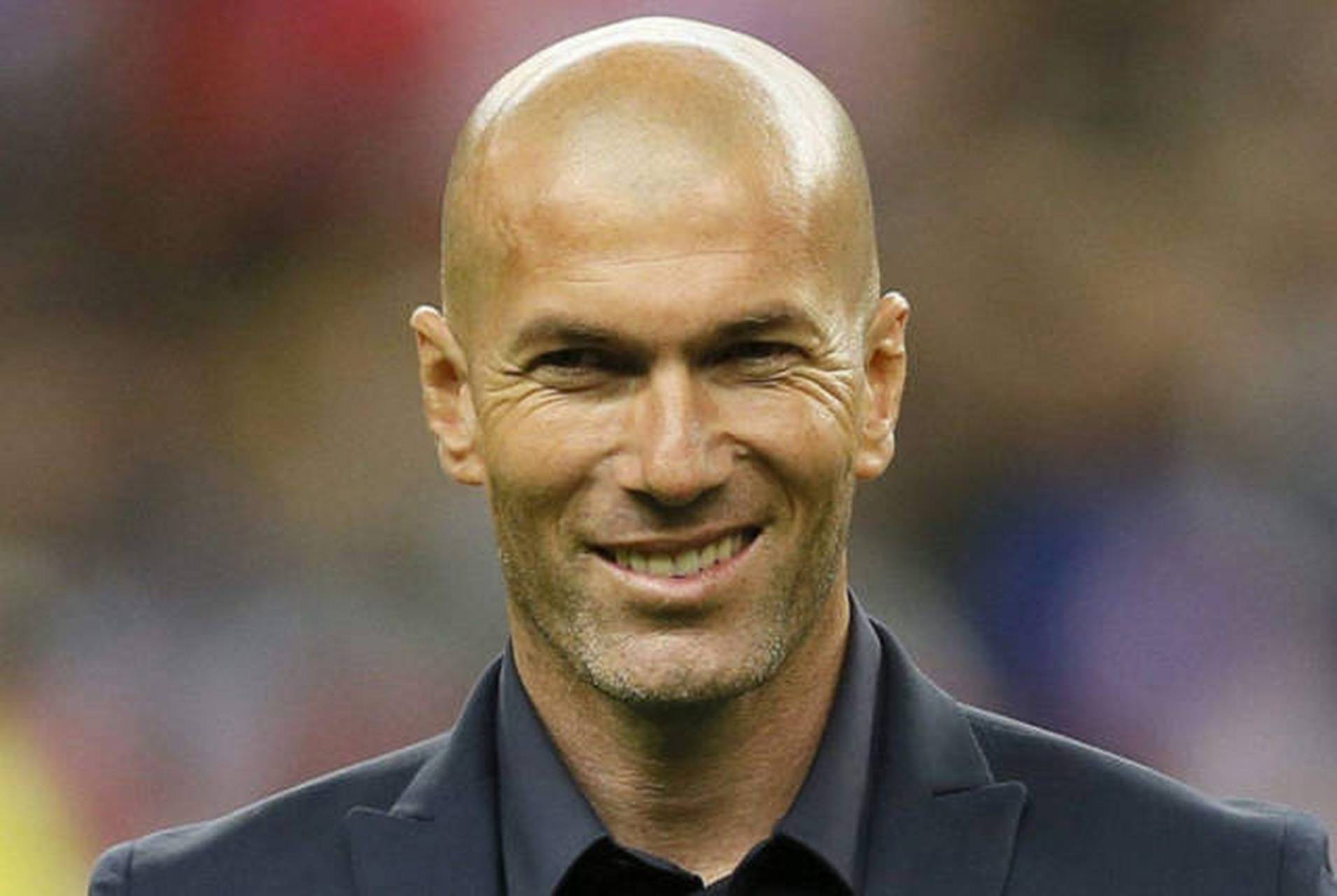 今年足坛最流行的发型,连梅西和c罗都要跟风,可惜当年的"吹发少年"