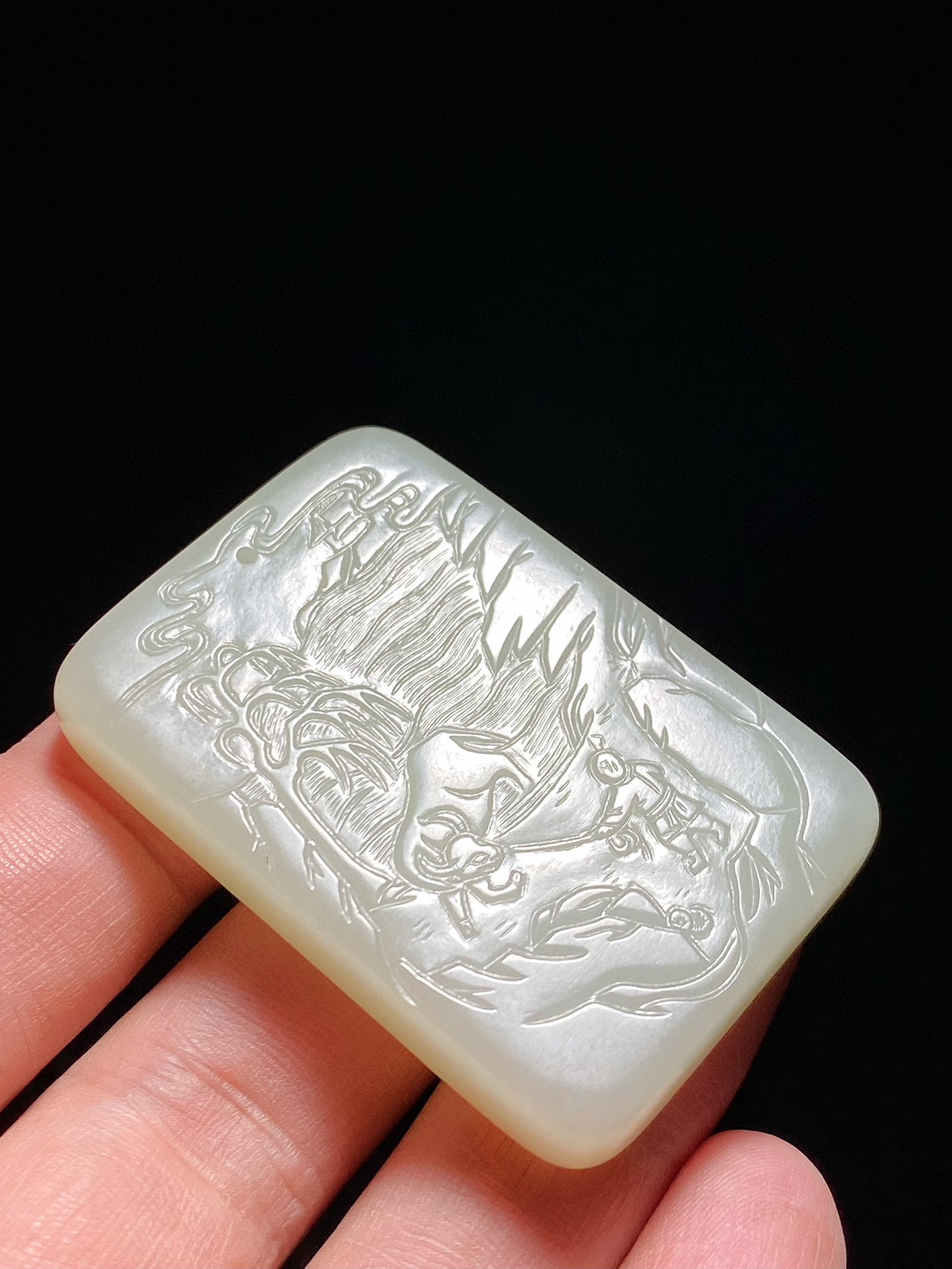 清乾隆 和田玉籽料 白玉留皮 春耕图 童子牧牛 诗文牌 芝亭款