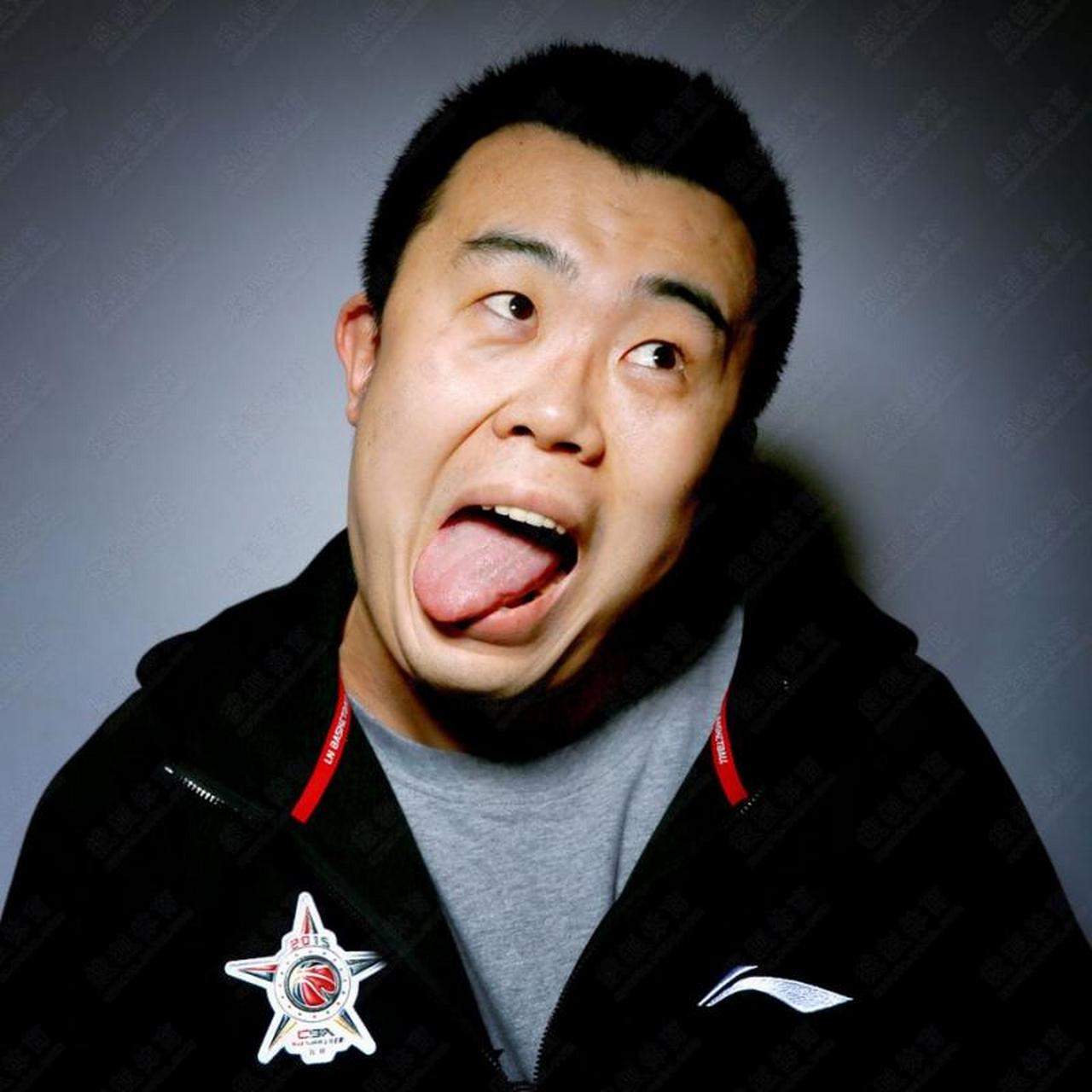 辽宁男篮的韩德君,这张照片是啥时候拍的,咋这表情呢!