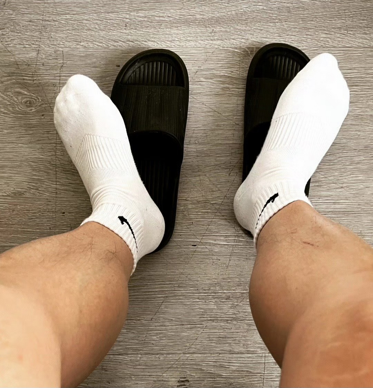 体育生都喜欢穿的运动袜子,活动量大袜子再多都不够穿.