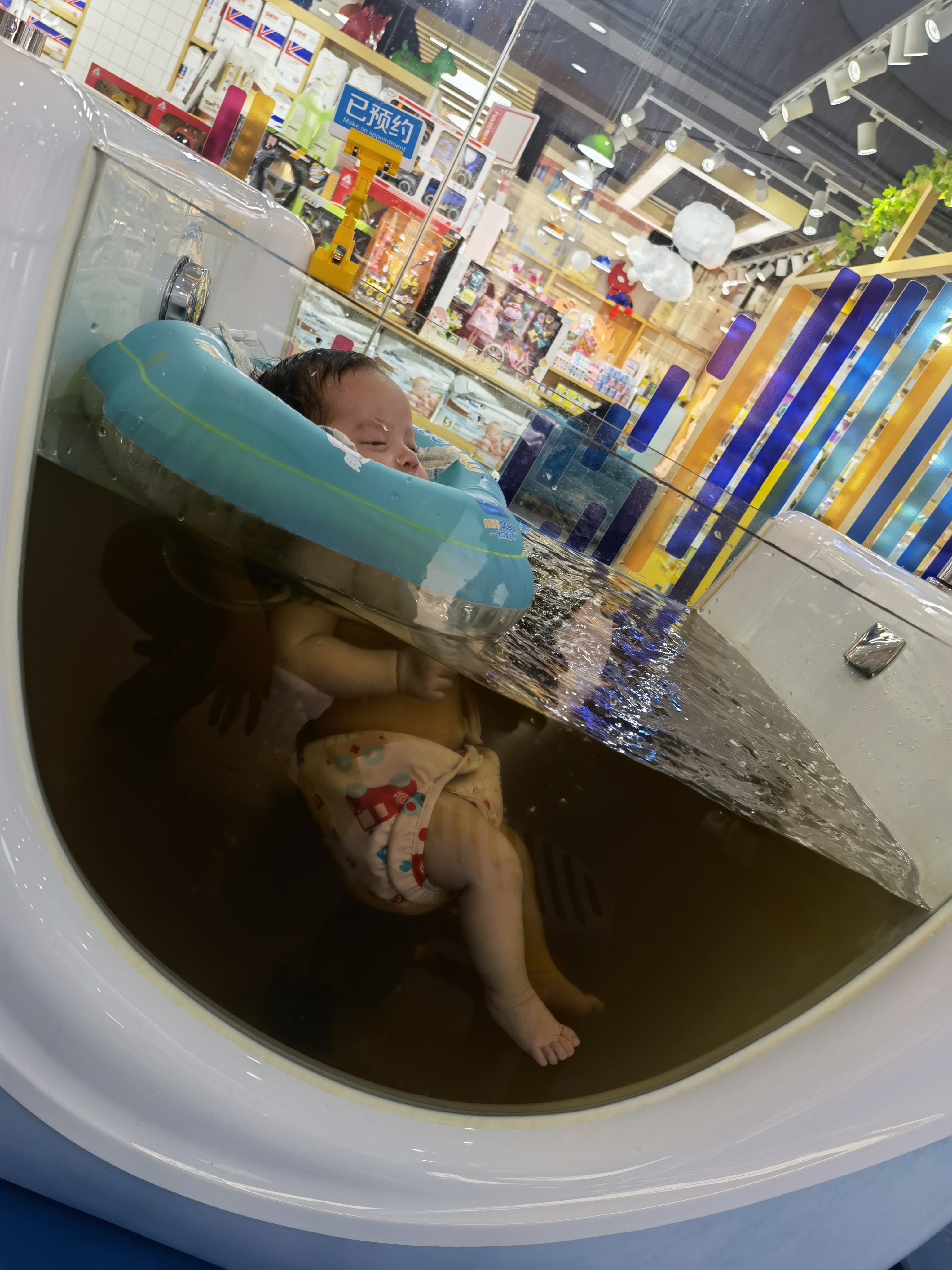 宝宝轻微感冒可以泡药浴,能不吃药尽量别吃药