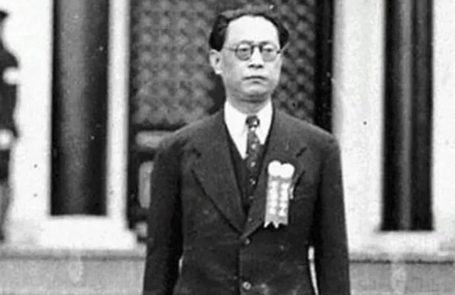 罗君强,中国近代史上一大汉奸!曾说:我就是一条恶狗