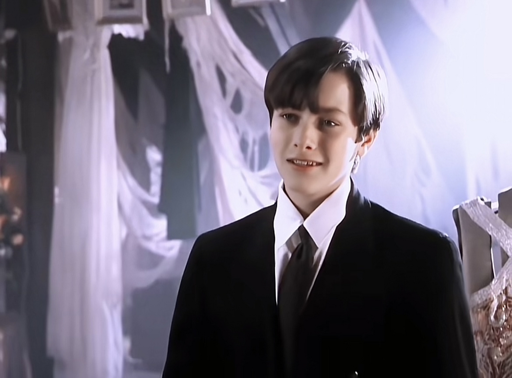 爱德华弗朗小时候真的挺帅的,结果长大后发福了[捂脸]