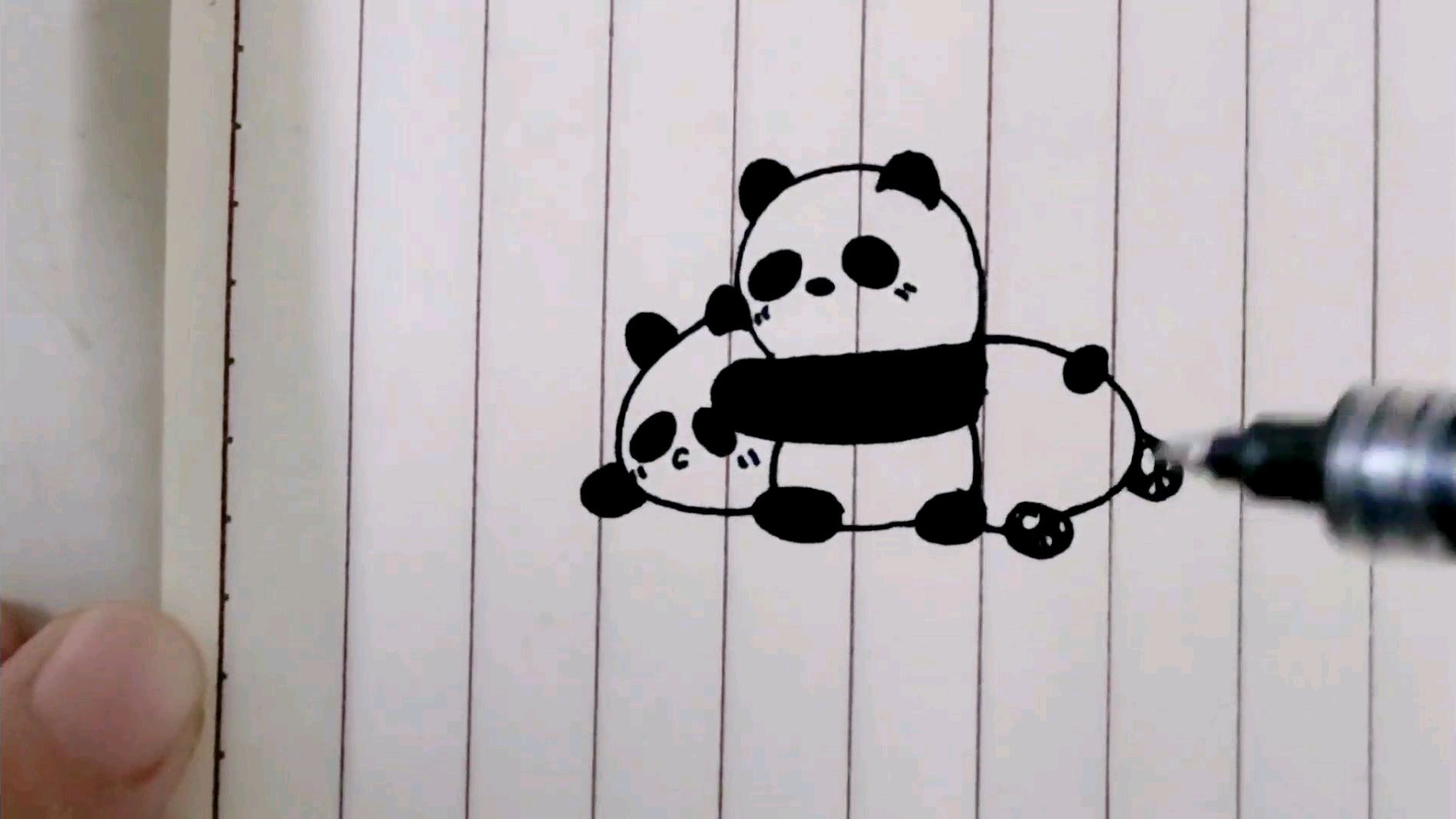 简笔画教程教你画三个顽皮的大熊猫宝宝