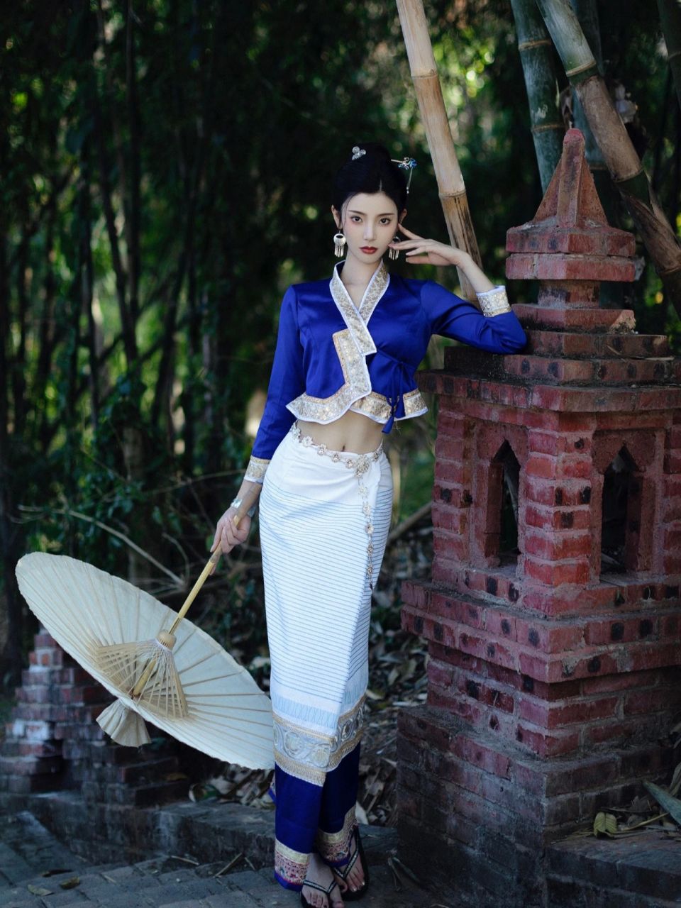 傣族服饰,户外美女写真#动态创作月