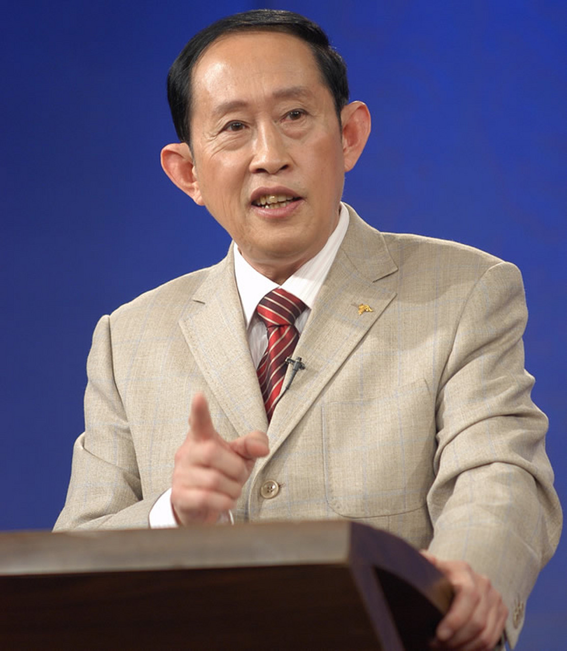 《百家讲坛》王立群说: 一个人他的一生能不能成就一番事业 很大程度