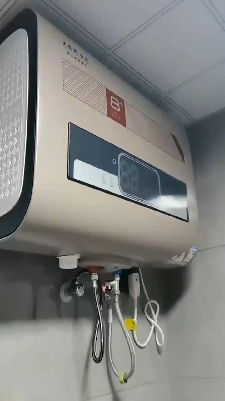 史密斯.劳伦热水器电热水器扁桶双胆触屏遥控3000w加热金属机身60升