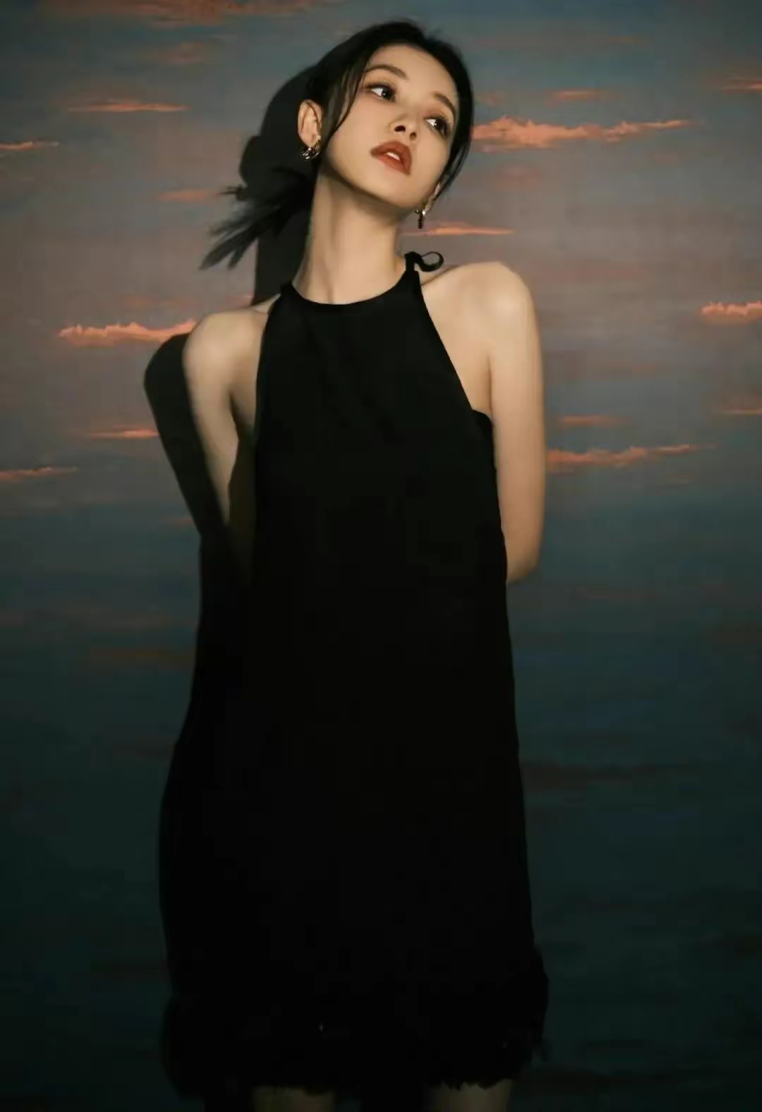 孙怡的黑色魅力,年龄只是一个数字