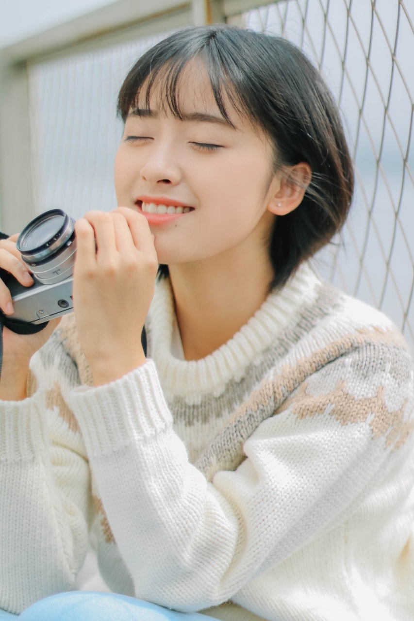 沈月,1997年2月27日出生于湖南省邵阳市武冈市,中国内地女演员,毕业于