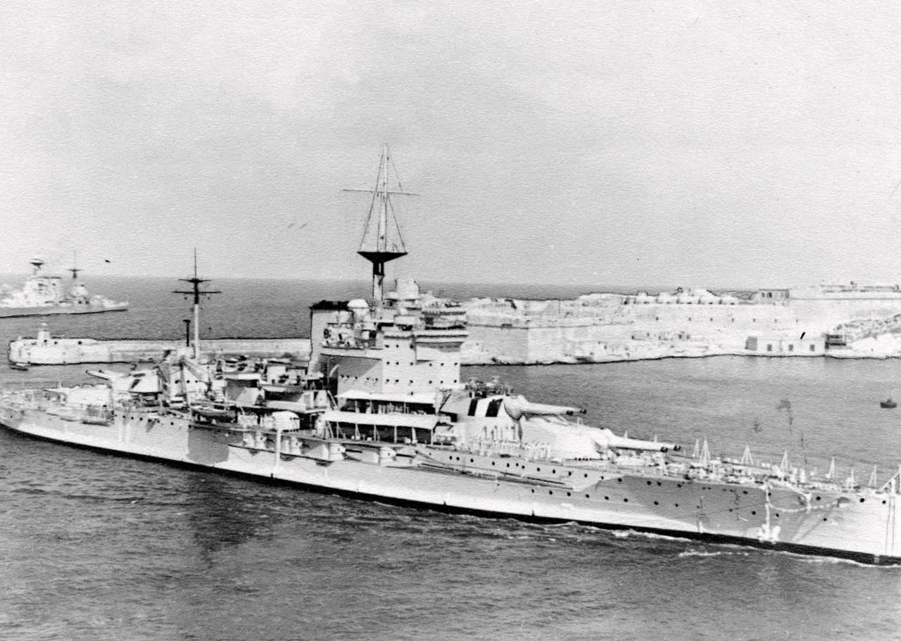 战舰欣赏:英国海军 伊丽莎白女王级战列舰