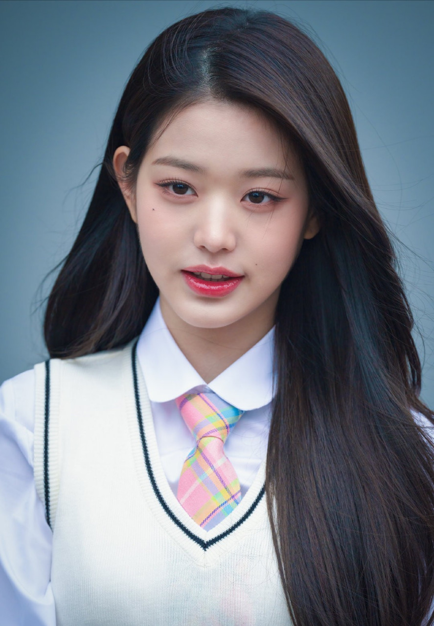 张元英最先是身材出圈,然后是年龄,最后是皮肤状态!